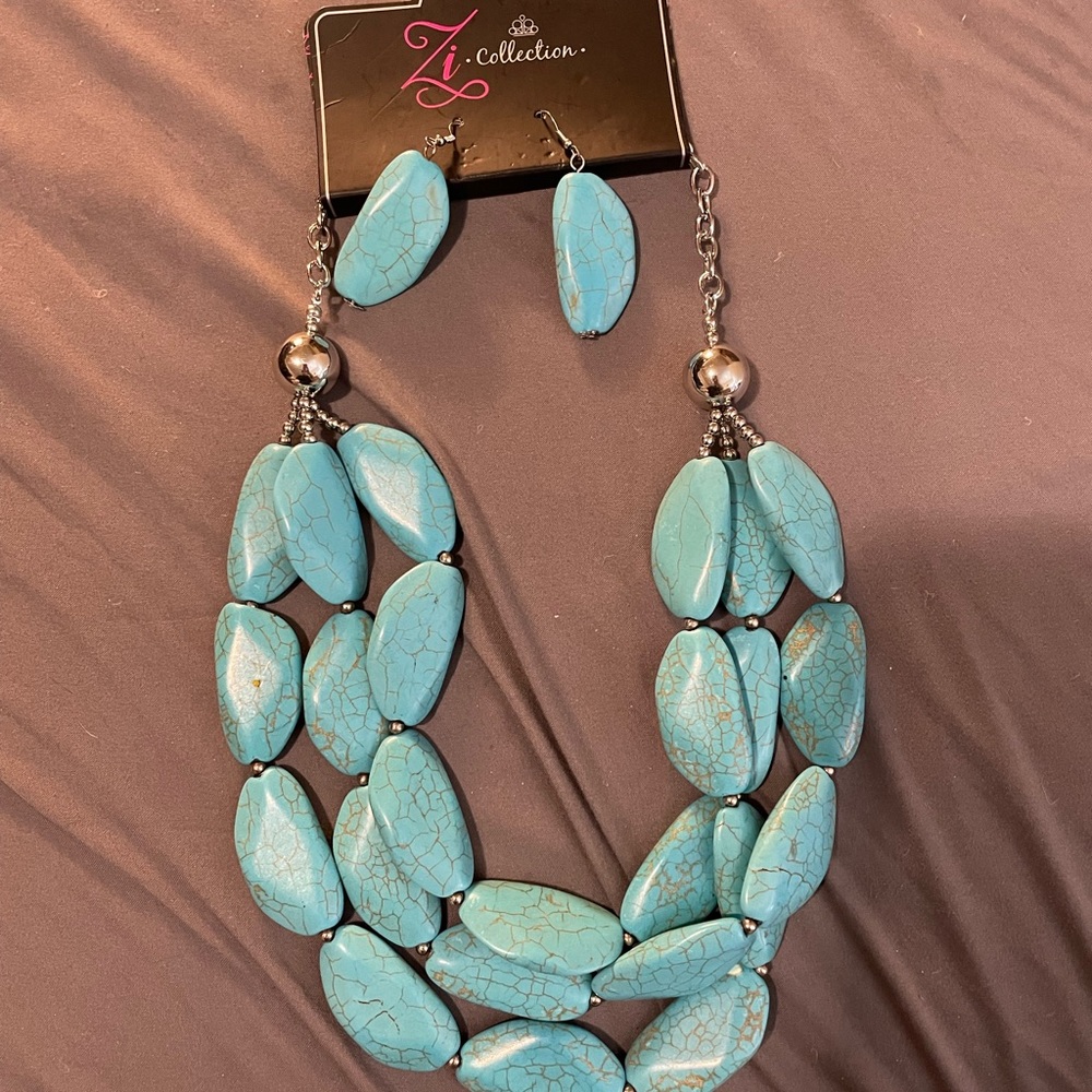 Paparazzi Zi Collection Turquoise and Silver Earring and Necklace Set